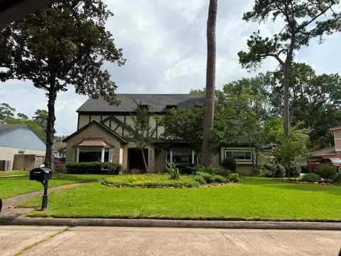 2311 Poplar Park Dr, Kingwood, TX 77339