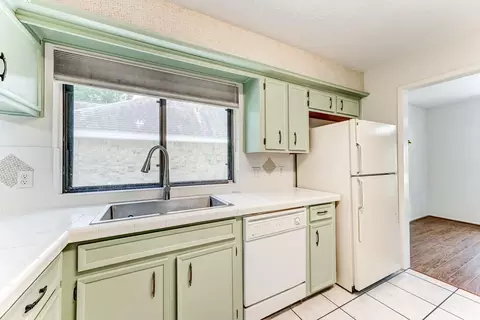Kitchen - 3631 Rolling Terrace Dr, Spring, TX 77388 photo 6 of 6