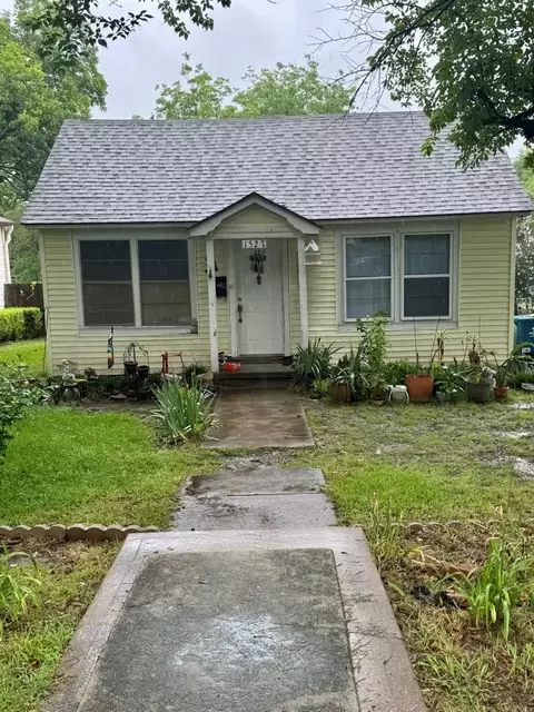 1527 W Gandy St, Denison, TX 75020
