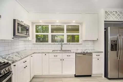4602 Kinglet St, Houston, TX 77035