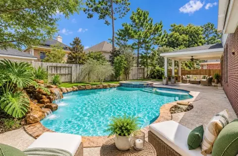 18330 Enchanted Rock Trl, Humble, TX 77346