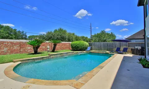 Exterior - 19934 Sable Stone Cir, Katy, TX 77450 photo 5 of 10