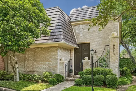 9623 Longmont Dr, Houston, TX 77063