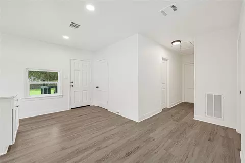 Entry Way - 1202 N Roberson St, Conroe, TX 77301 photo 2 of 3