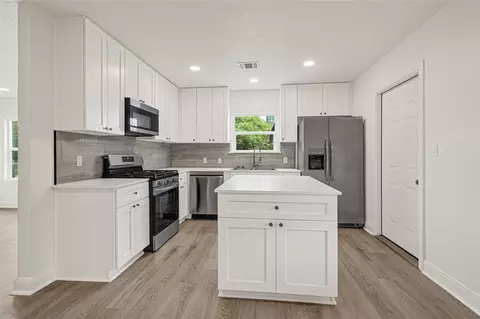Kitchen - 1202 N Roberson St, Conroe, TX 77301 photo 1 of 6