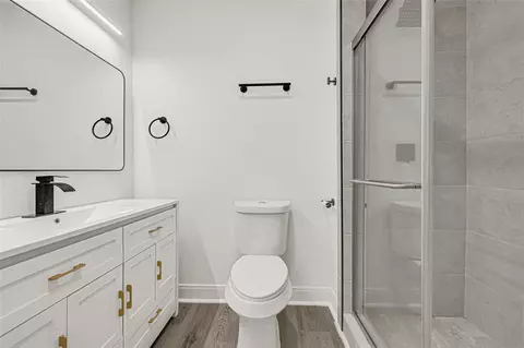 Bath - 1202 N Roberson St, Conroe, TX 77301 photo 1 of 5