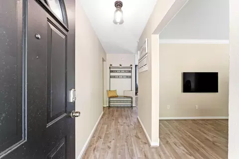 Entry Way - 10820 Longleaf Dr, Conroe, TX 77385 photo 1 of 1