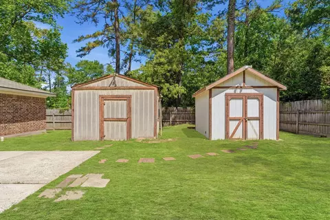 Exterior - 10820 Longleaf Dr, Conroe, TX 77385 photo 6 of 6