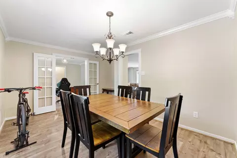Dining - 10820 Longleaf Dr, Conroe, TX 77385 photo 2 of 3