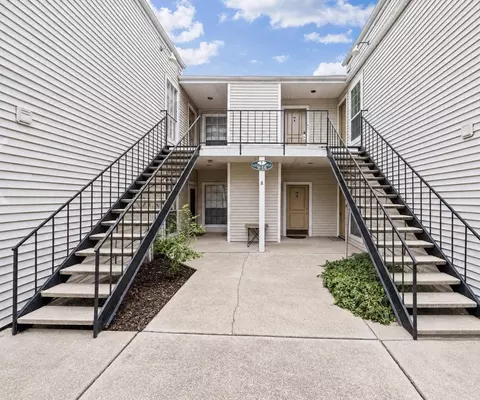9809 Richmond Ave #E14, Houston, TX 77042