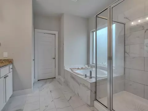 Bath - 2918 Skerne Forest Dr, Spring, TX 77373 photo 2 of 3