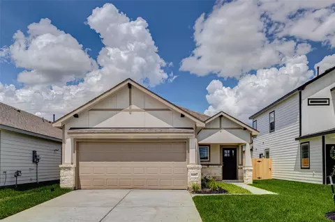 6467 Escondido Dr, Rosharon, TX 77583