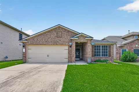 902 Marigold Rd, Baytown, TX 77521