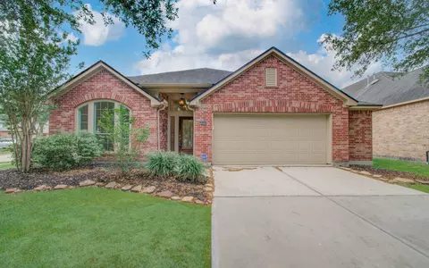 28203 Fantail Dr, Katy, TX 77494