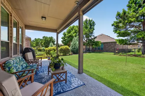 Exterior - 232 Spotted Saddle Ct, Spring, TX 77382 photo 6 of 8