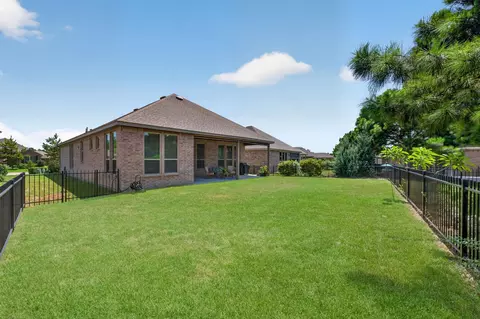 Exterior - 232 Spotted Saddle Ct, Spring, TX 77382 photo 3 of 8