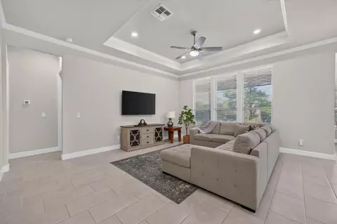 Living - 232 Spotted Saddle Ct, Spring, TX 77382 photo 1 of 2