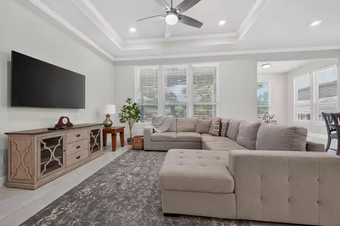 Living - 232 Spotted Saddle Ct, Spring, TX 77382 photo 2 of 2