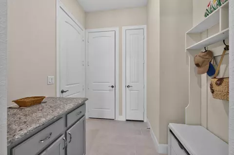 Entry Way - 232 Spotted Saddle Ct, Spring, TX 77382 photo 3 of 6