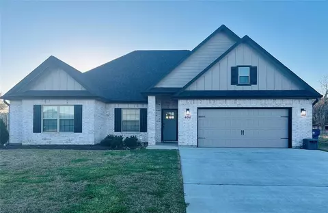 604 Greystone Ln, Angleton, TX 77515 photo 1
