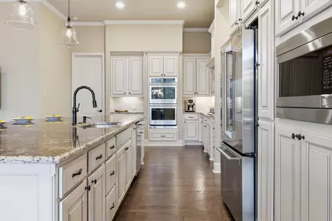 Kitchen - 27506 Canton Acres Ct, Spring, TX 77386 photo 5 of 6
