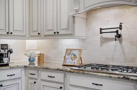 Kitchen - 27506 Canton Acres Ct, Spring, TX 77386 photo 6 of 6