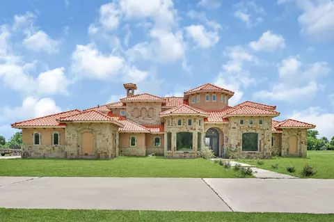903 Chenango Ranch Dr, Angleton, TX 77515 photo 1