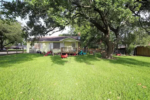 4406 Fm-646, Santa Fe, TX 77510