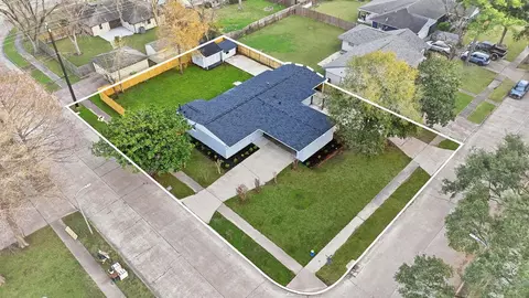 12319 Renwick Dr, Houston, TX 77035