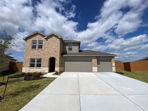 541 Comal Trl, Dayton, TX 77535