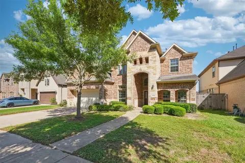 4927 Blackwater Ln, Sugar Land, TX 77479