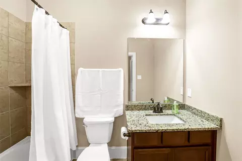 Bath - 10322 Hatcher Dr, Katy, TX 77494 photo 5 of 5