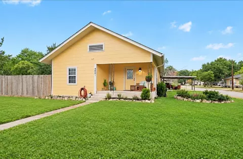 460 7th St, Somerville, TX 77879