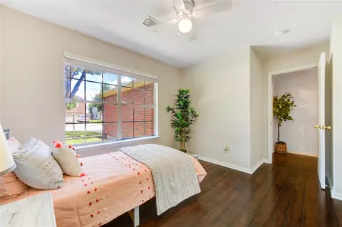 Bedroom - 3010 E Legends Bend Dr, Spring, TX 77386 photo 8 of 8
