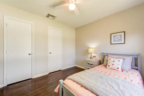 Bedroom - 3010 E Legends Bend Dr, Spring, TX 77386 photo 6 of 8