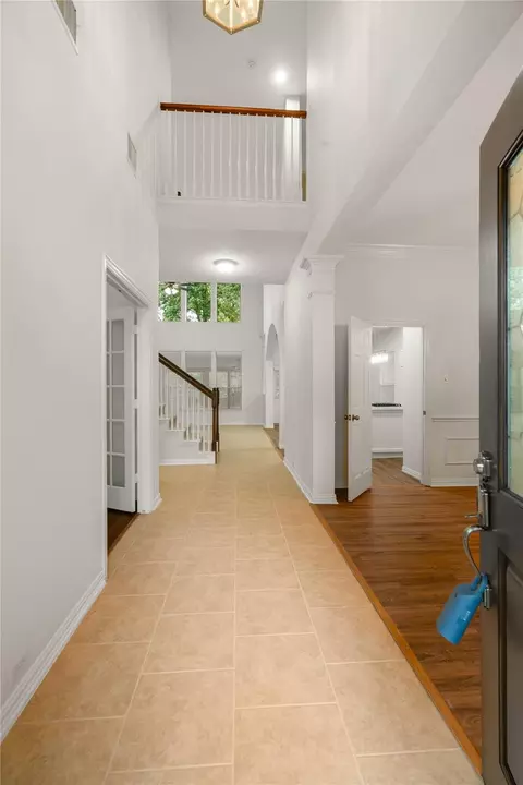 Entry Way - 43 N Scribewood Cir, Spring, TX 77382 photo 1 of 5