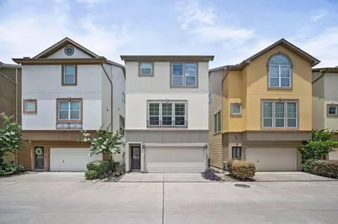 10722 Clearwater Villa, Houston, TX 77025