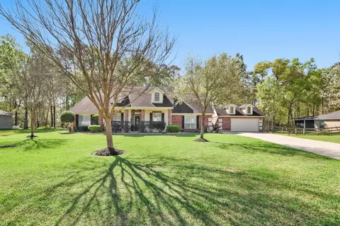 1106 Commons Waterway Dr, Huffman, TX 77336