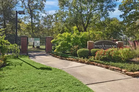 11534 Cypresswood Dr, Houston, TX 77070
