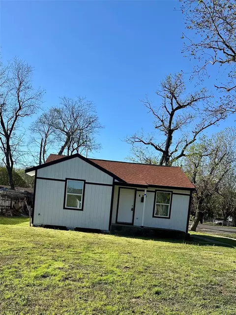 102 Georgia St, Houston, TX 77029