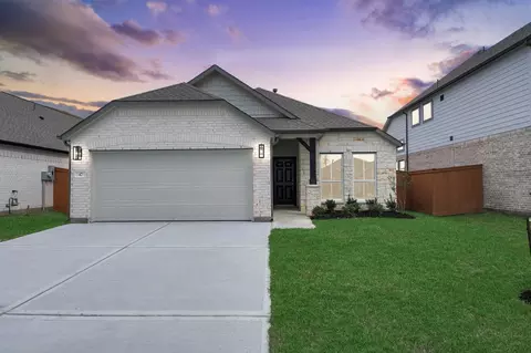 47 Knight Bayou Dr, Dayton, TX 77535
