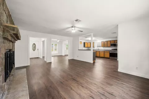 Living - 25311 Stone Mill Ln, Spring, TX 77373 photo 8 of 8