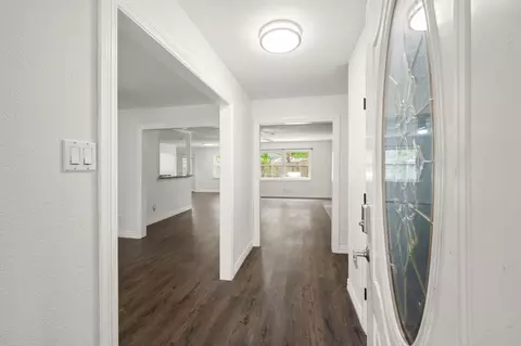 Entry Way - 25311 Stone Mill Ln, Spring, TX 77373 photo 1 of 2