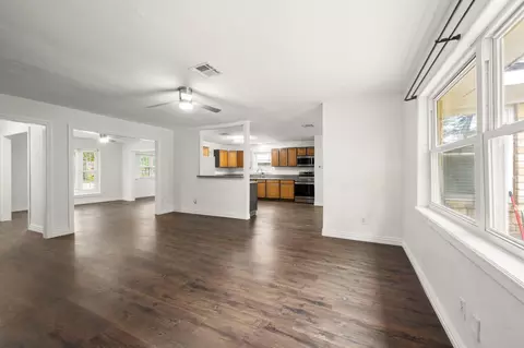 Living - 25311 Stone Mill Ln, Spring, TX 77373 photo 7 of 8