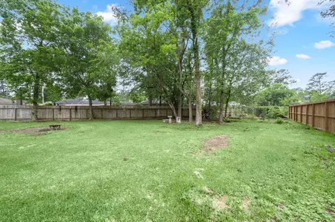 Exterior - 25311 Stone Mill Ln, Spring, TX 77373 photo 6 of 8