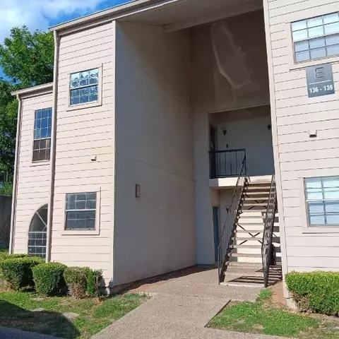 9747 Whitehurst Dr #137, Dallas, TX 75243