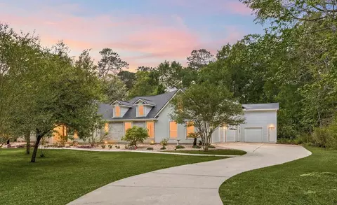 11956 White Oak Xing, Conroe, TX 77385
