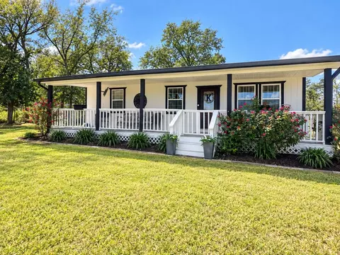 20169 Roy Hall Rd, Bedias, TX 77831