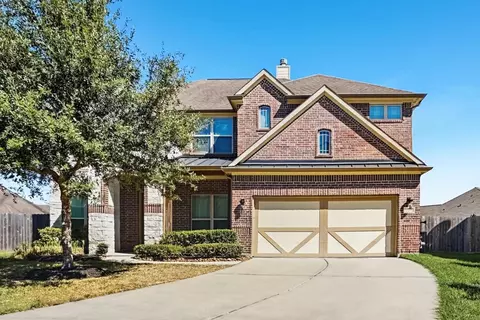 289 W Bend Dr, League City, TX 77573