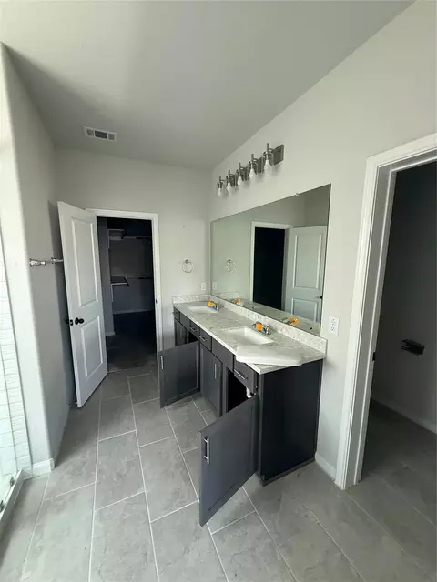 Bath - 414 Alex Arbor Way, Conroe, TX 77301 photo 1 of 7